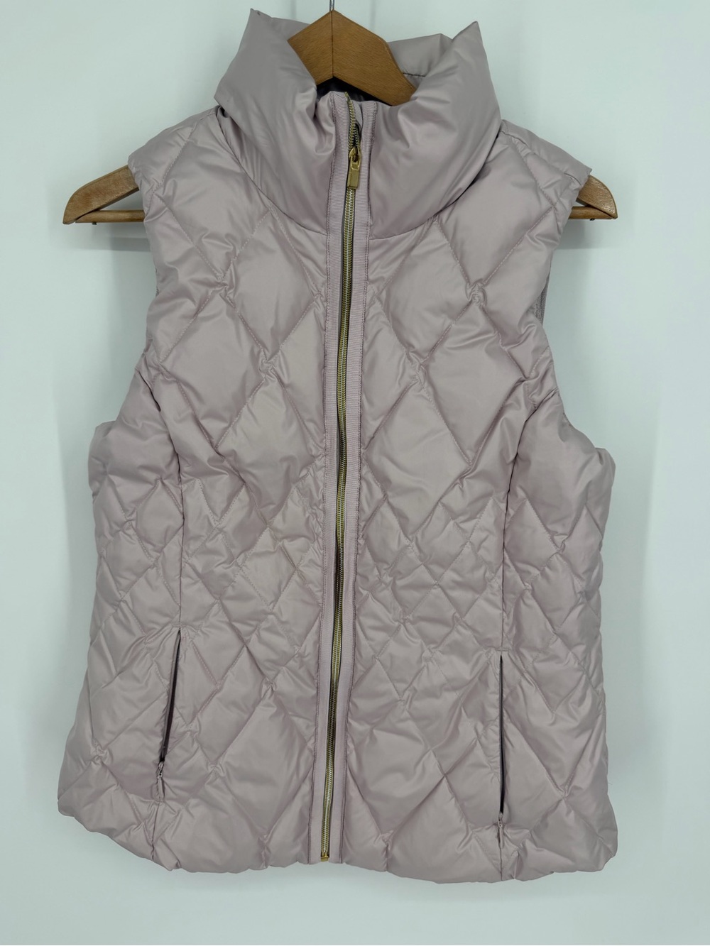 Athleta Dusty Pink Gold Zipper Responsible Down Quilted Puffer Vest Medium